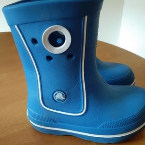 Rain boot crocs size 9